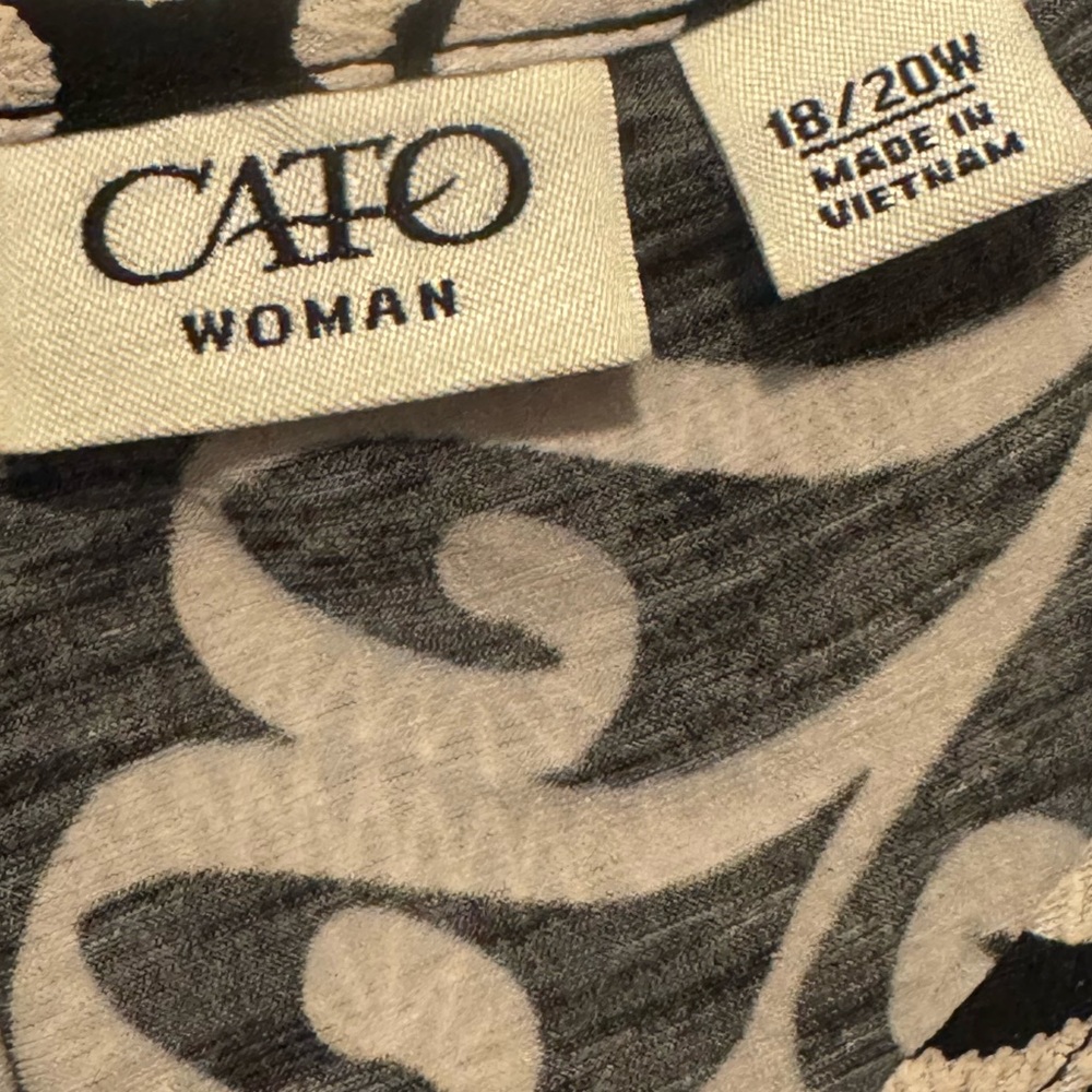 Plus 18/20W Black White Textured Blouse Dressy Work Top - Picture 4 of 4